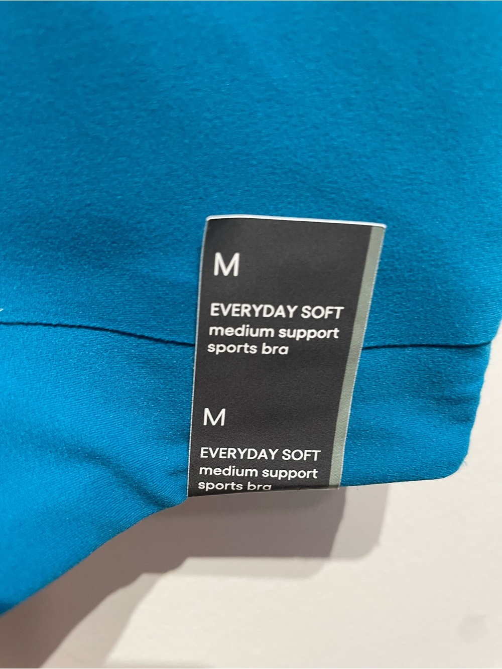All in Motion Women's Everyday Soft Medium Support Sports Bra Teal Medium NWT - Picture 2 of 8